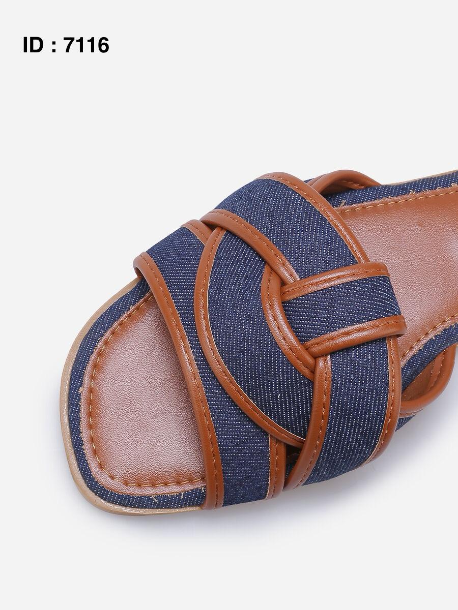 Sandale mule en denim et simili cuir
